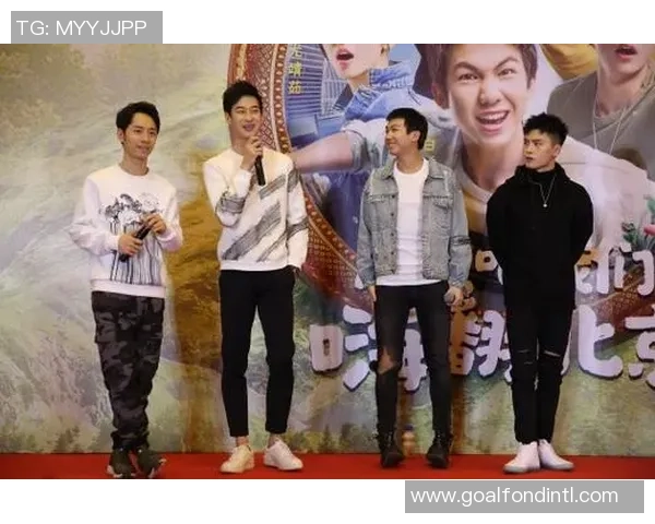 夏奇拉与足球明星亲密合影展现甜蜜瞬间引发粉丝热议